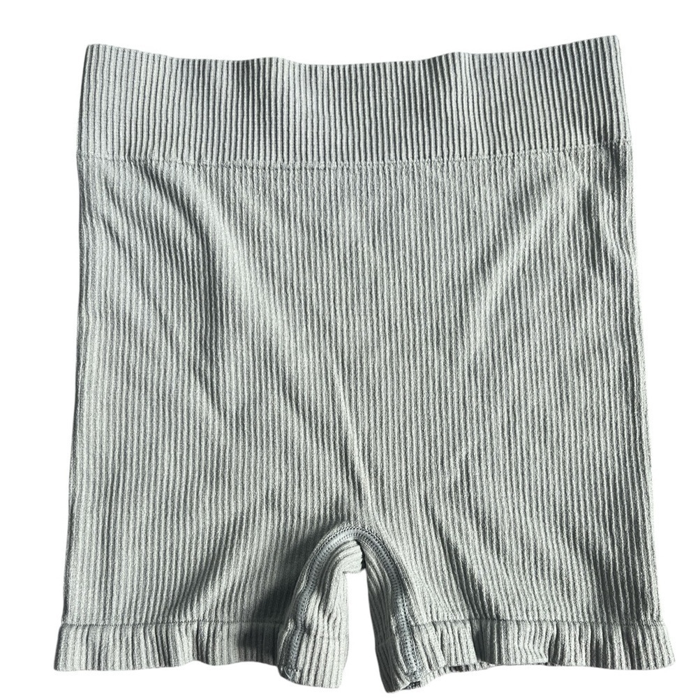 Skims Ribbed Bicycle Shorts Size S/M Light Gray - Picture 2 of 4